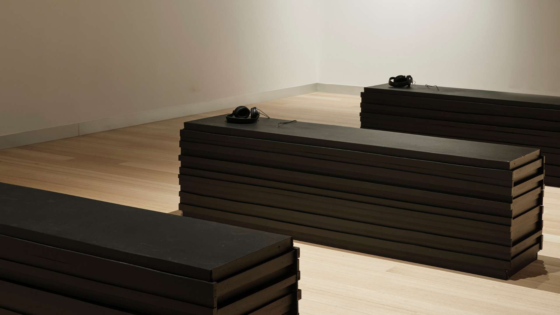 My Memorial: Oral Histories: Budapest, The Buchenwald Boys,
Poland and Migration to New Zealand, 2004–2026
Three wooden benches, three headphones, three mp3 players
1720 x 510 x 430 mm. Total playing time 9 hours and 4 minutes
Courtesy the artist and Anna Schwartz Projects
Photo: Simon Shiff